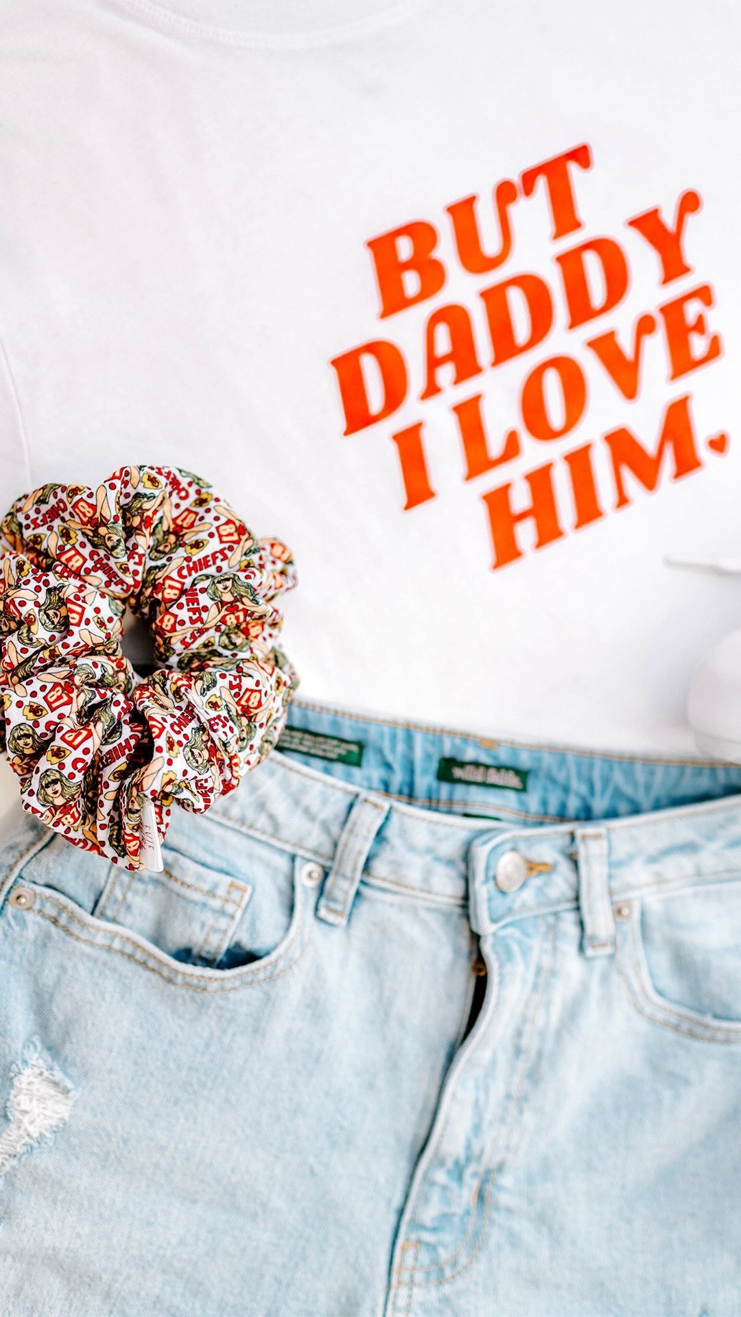 Taylor Swift 87 Oversized Scrunchie