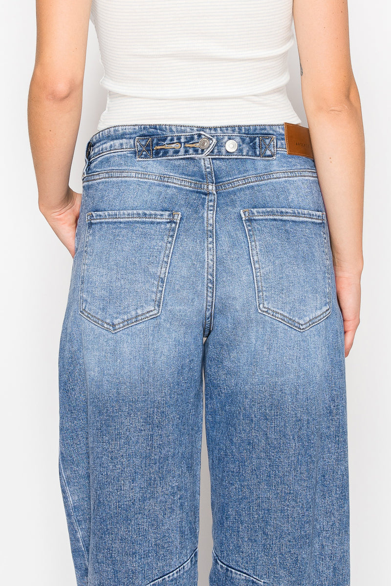 AT2083BRM Adjustable Strap Waistband Barrel Jeans