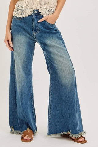 PRE-ORDER MID-RISE WIDE-LEG FRAYED HEM DENIM JEANS