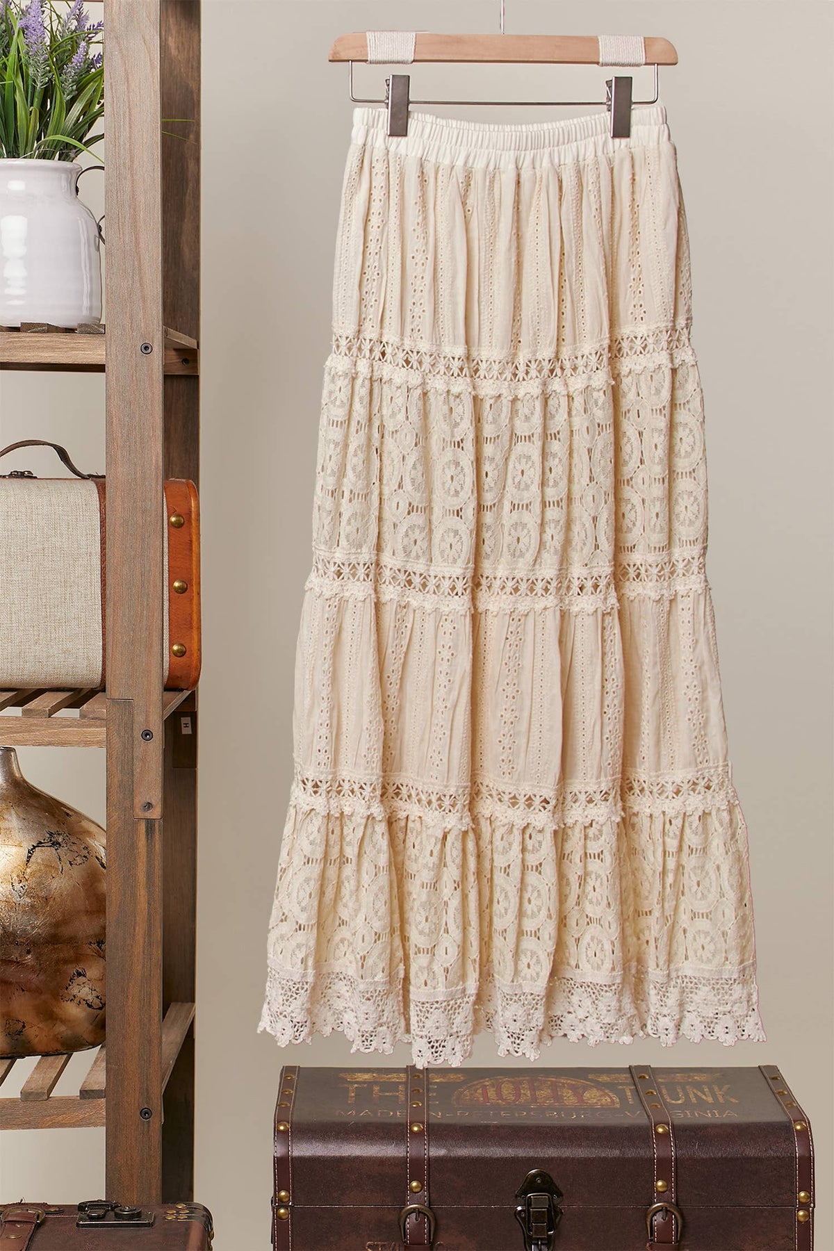 Mello. - Elastic Waist Maxi Skirt with Lace Trim