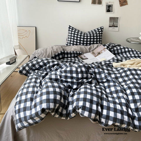 Clean Cut Bedroom Bedding Set / Gingham Black